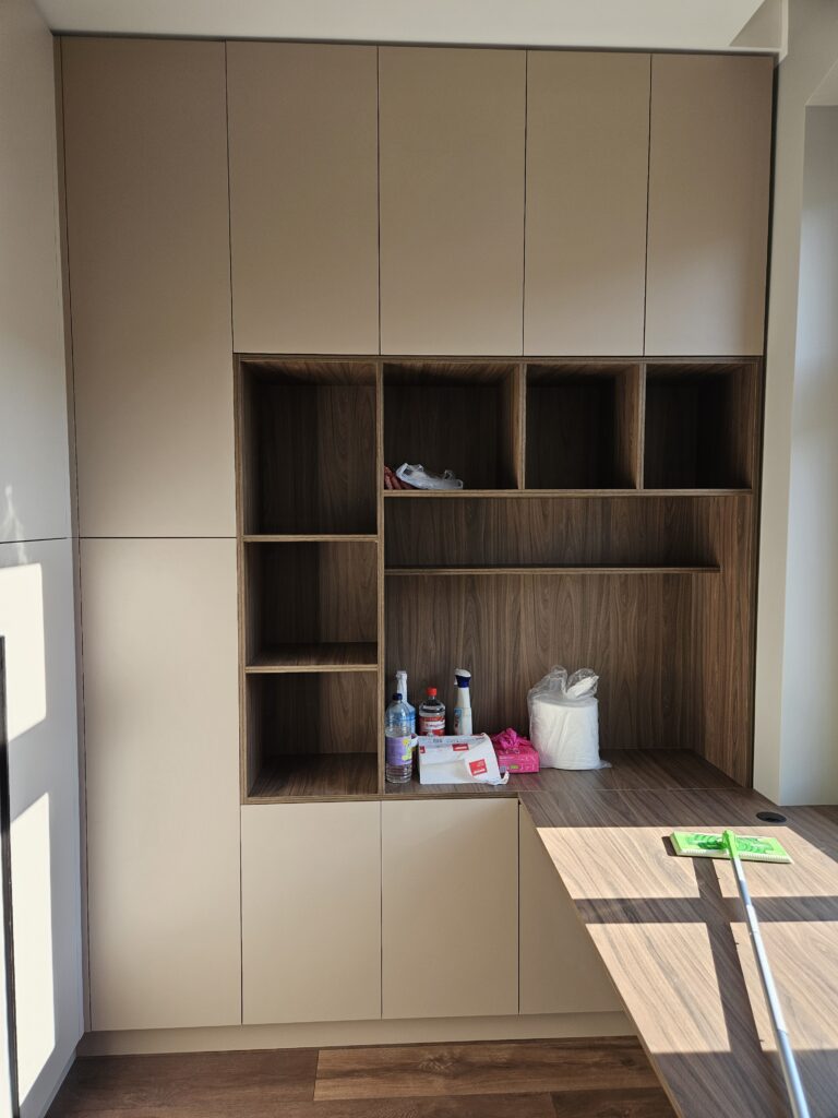 Realizacja projekty wnętrz gabinety w kamienicy w Bydgoszczy